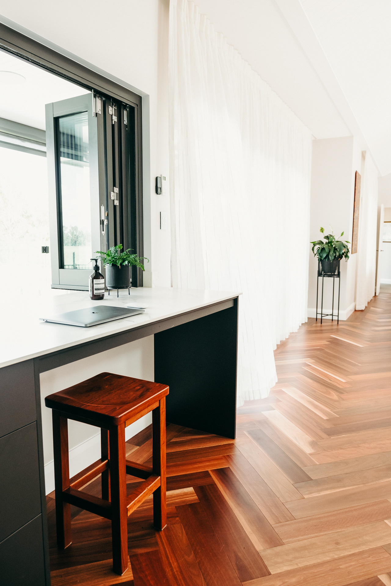 Ultra Thin Neolith
